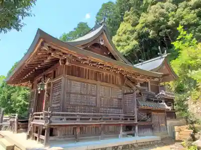 大崎神社の本殿・本堂