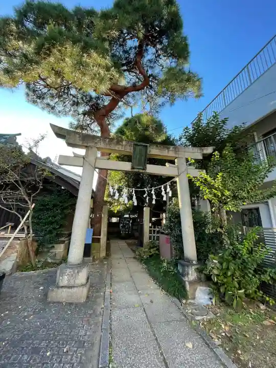 雪塚稲荷神社(埼玉県)