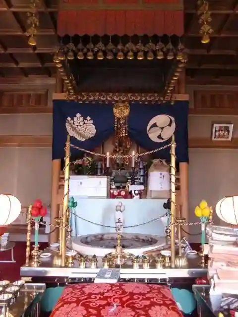 西光寺の本殿・本堂