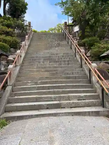 敏馬神社の{uncategorized: "未分類", other: "その他", undefined: "問題あり", building: "その他建物", grave: "お墓", sacred_gate: "鳥居", guardian: "狛犬", statue: "像", buddha: "仏像", history: "歴史", nature: "自然", garden: "庭園", animal: "動物", pagoda: "塔", temizu: "手水舎", mountain_gate: "山門・神門", sanctuary: "本殿・本堂", subordinate: "末社・摂社", art: "芸術", scenery: "景色", jizo: "地蔵", ema: "絵馬", goshuin: "御朱印", omikuji: "おみくじ", items: "授与品その他", amulet: "お守り", goshuincho: "御朱印帳", eats: "食事", festival: "お祭り", votive_dance: "神楽", shichigosan: "七五三参", wedding: "結婚式", experience: "体験その他", initially: "初詣", around: "周辺", anti_infection: "感染症対策"}