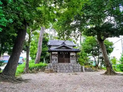 神明社の本殿