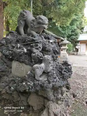 前原御嶽神社の狛犬