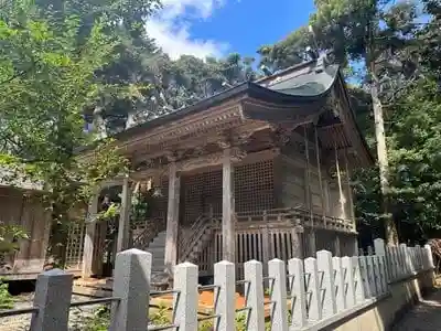 須須神社の本殿