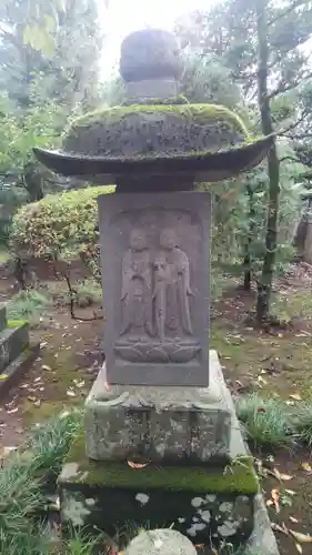 西勝院の塔