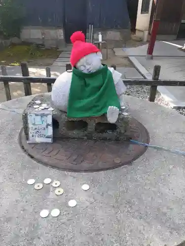 大聖勝軍寺の{uncategorized: "未分類", other: "その他", undefined: "問題あり", building: "その他建物", grave: "お墓", sacred_gate: "鳥居", guardian: "狛犬", statue: "像", buddha: "仏像", history: "歴史", nature: "自然", garden: "庭園", animal: "動物", pagoda: "塔", temizu: "手水舎", mountain_gate: "山門・神門", sanctuary: "本殿・本堂", subordinate: "末社・摂社", art: "芸術", scenery: "景色", jizo: "地蔵", ema: "絵馬", goshuin: "御朱印", omikuji: "おみくじ", items: "授与品その他", amulet: "お守り", goshuincho: "御朱印帳", eats: "食事", festival: "お祭り", votive_dance: "神楽", shichigosan: "七五三参", wedding: "結婚式", experience: "体験その他", initially: "初詣", around: "周辺", anti_infection: "感染症対策"}