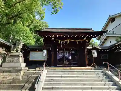 離宮八幡宮の本殿・本堂