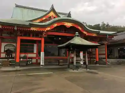 成田山名古屋別院大聖寺(犬山成田山)の本殿・本堂