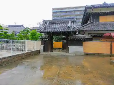 大法寺の山門・神門