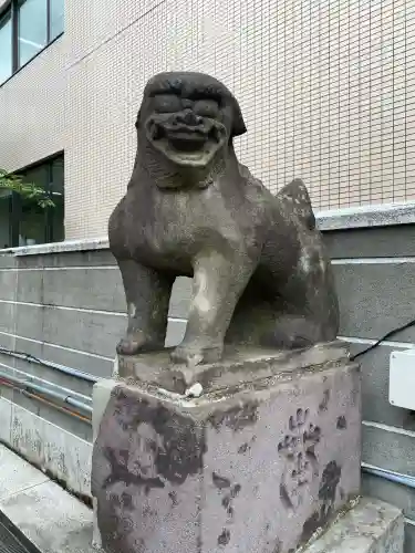 花園神社の狛犬