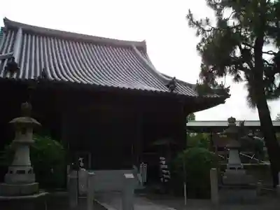 斑鳩寺の本殿・本堂