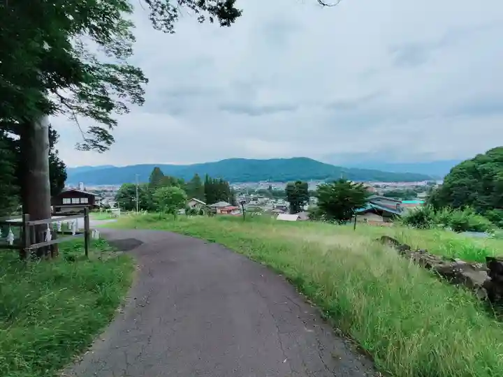 諏訪大社上社前宮(長野県)