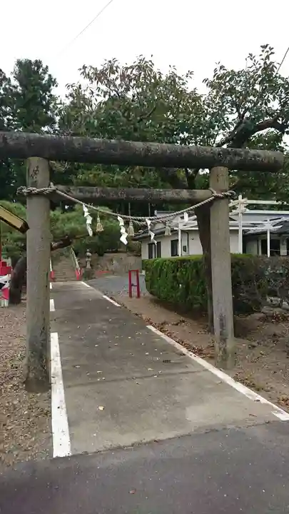 出雲神社の鳥居