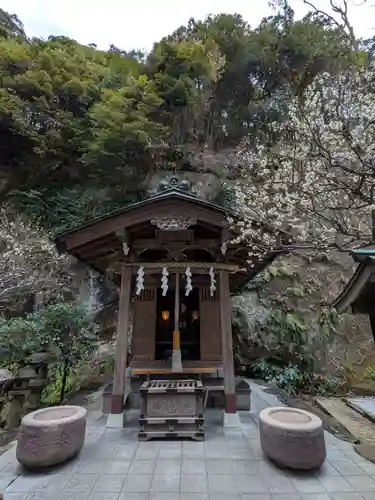 銭洗弁財天宇賀福神社(神奈川県)