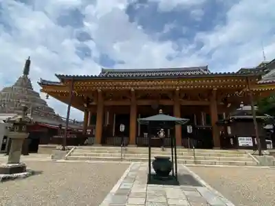 壬生寺の本殿・本堂