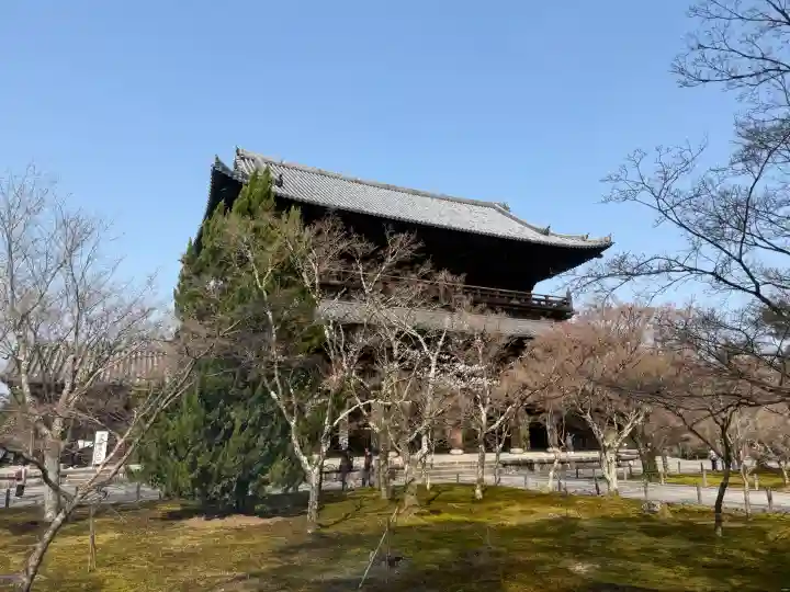 南禅寺の{uncategorized: "未分類", other: "その他", undefined: "問題あり", building: "その他建物", grave: "お墓", sacred_gate: "鳥居", guardian: "狛犬", statue: "像", buddha: "仏像", history: "歴史", nature: "自然", garden: "庭園", animal: "動物", pagoda: "塔", temizu: "手水舎", mountain_gate: "山門・神門", sanctuary: "本殿・本堂", subordinate: "末社・摂社", art: "芸術", scenery: "景色", jizo: "地蔵", ema: "絵馬", goshuin: "御朱印", omikuji: "おみくじ", items: "授与品その他", amulet: "お守り", goshuincho: "御朱印帳", eats: "食事", festival: "お祭り", votive_dance: "神楽", shichigosan: "七五三参", wedding: "結婚式", experience: "体験その他", initially: "初詣", around: "周辺", anti_infection: "感染症対策"}