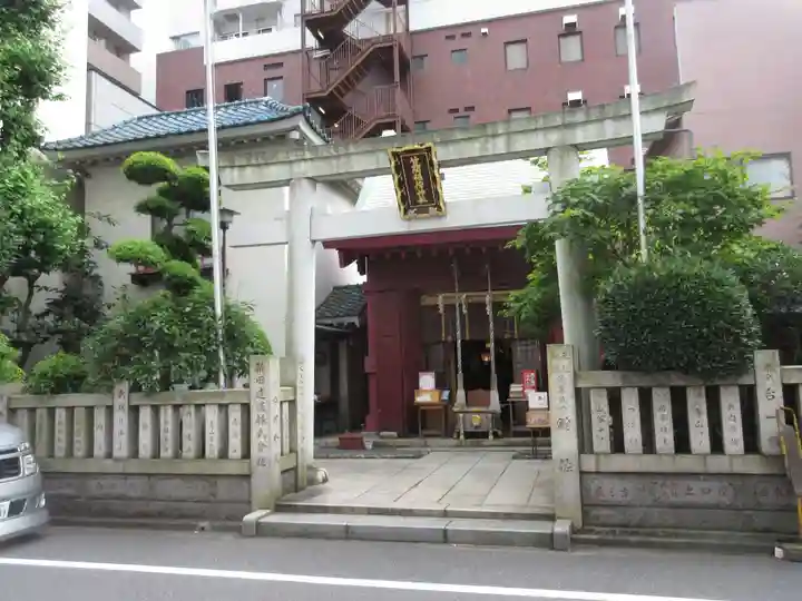 笠間稲荷神社 東京別社の鳥居