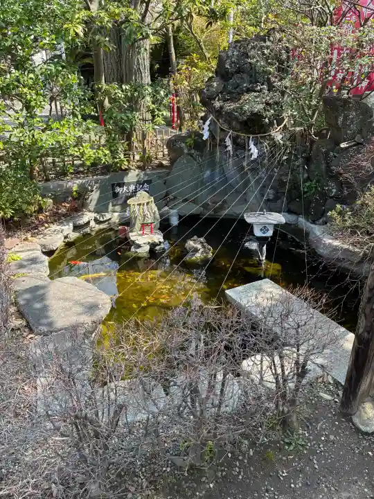 八剱八幡神社の{uncategorized: "未分類", other: "その他", undefined: "問題あり", building: "その他建物", grave: "お墓", sacred_gate: "鳥居", guardian: "狛犬", statue: "像", buddha: "仏像", history: "歴史", nature: "自然", garden: "庭園", animal: "動物", pagoda: "塔", temizu: "手水舎", mountain_gate: "山門・神門", sanctuary: "本殿・本堂", subordinate: "末社・摂社", art: "芸術", scenery: "景色", jizo: "地蔵", ema: "絵馬", goshuin: "御朱印", omikuji: "おみくじ", items: "授与品その他", amulet: "お守り", goshuincho: "御朱印帳", eats: "食事", festival: "お祭り", votive_dance: "神楽", shichigosan: "七五三参", wedding: "結婚式", experience: "体験その他", initially: "初詣", around: "周辺", anti_infection: "感染症対策"}