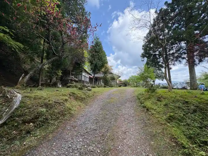 光明寺の{uncategorized: "未分類", other: "その他", undefined: "問題あり", building: "その他建物", grave: "お墓", sacred_gate: "鳥居", guardian: "狛犬", statue: "像", buddha: "仏像", history: "歴史", nature: "自然", garden: "庭園", animal: "動物", pagoda: "塔", temizu: "手水舎", mountain_gate: "山門・神門", sanctuary: "本殿・本堂", subordinate: "末社・摂社", art: "芸術", scenery: "景色", jizo: "地蔵", ema: "絵馬", goshuin: "御朱印", omikuji: "おみくじ", items: "授与品その他", amulet: "お守り", goshuincho: "御朱印帳", eats: "食事", festival: "お祭り", votive_dance: "神楽", shichigosan: "七五三参", wedding: "結婚式", experience: "体験その他", initially: "初詣", around: "周辺", anti_infection: "感染症対策"}