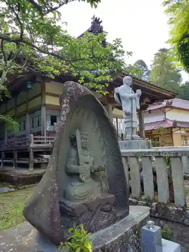 延応寺の仏像