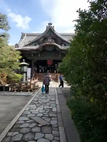 行願寺（革堂）の{uncategorized: "未分類", other: "その他", undefined: "問題あり", building: "その他建物", grave: "お墓", sacred_gate: "鳥居", guardian: "狛犬", statue: "像", buddha: "仏像", history: "歴史", nature: "自然", garden: "庭園", animal: "動物", pagoda: "塔", temizu: "手水舎", mountain_gate: "山門・神門", sanctuary: "本殿・本堂", subordinate: "末社・摂社", art: "芸術", scenery: "景色", jizo: "地蔵", ema: "絵馬", goshuin: "御朱印", omikuji: "おみくじ", items: "授与品その他", amulet: "お守り", goshuincho: "御朱印帳", eats: "食事", festival: "お祭り", votive_dance: "神楽", shichigosan: "七五三参", wedding: "結婚式", experience: "体験その他", initially: "初詣", around: "周辺", anti_infection: "感染症対策"}
