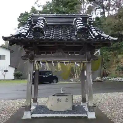 湖山神社の手水舎