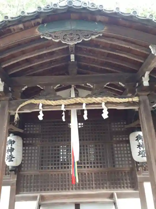 孫太郎稲荷神社(薬師寺境内社)の本殿・本堂