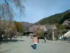 久遠寺の建物その他