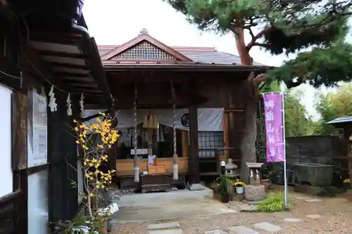 御嶽山神社の本殿