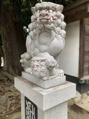 鈴鹿明神社の狛犬