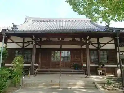 願成寺の本殿・本堂