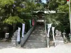 敢國神社の建物その他