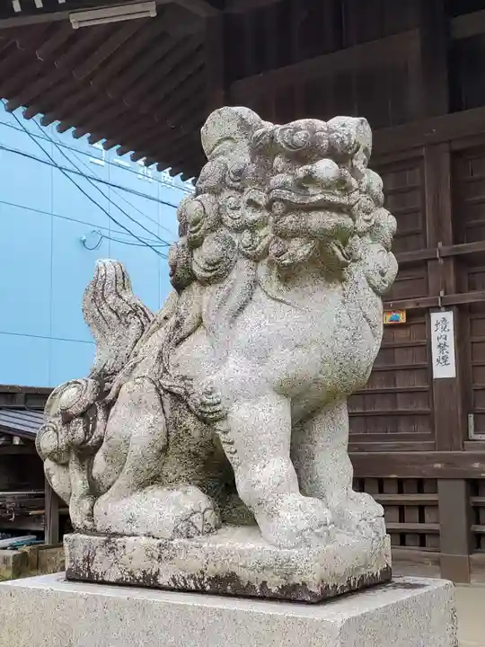 進雄神社の狛犬