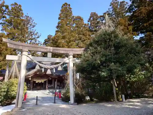 越中一宮 髙瀬神社の鳥居