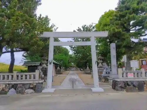 神明社（新茶屋）の鳥居