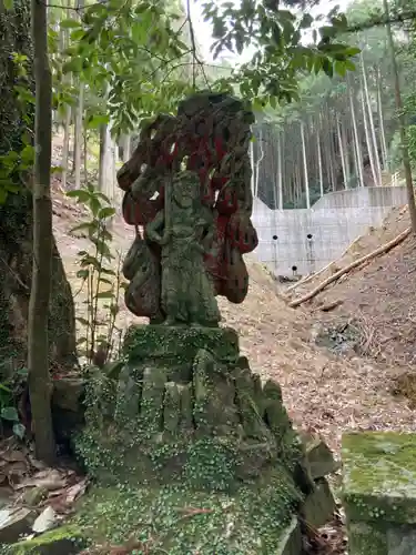 河上神社の仏像