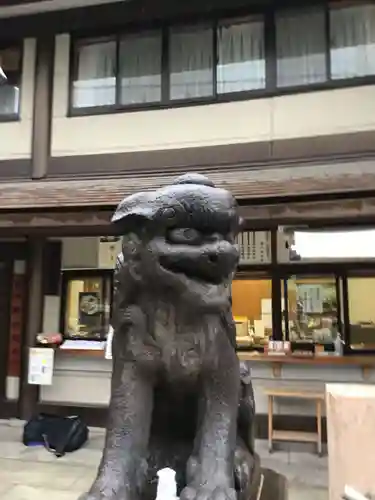 芝大神宮の狛犬