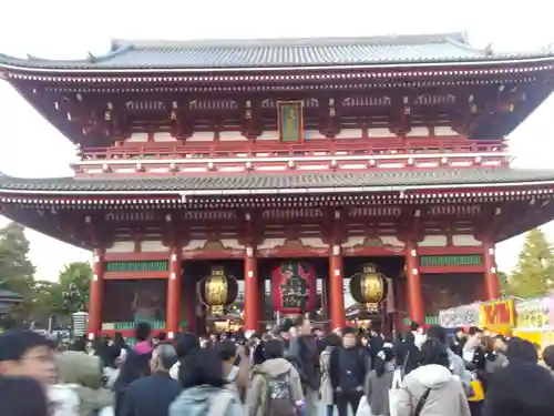 浅草寺の山門