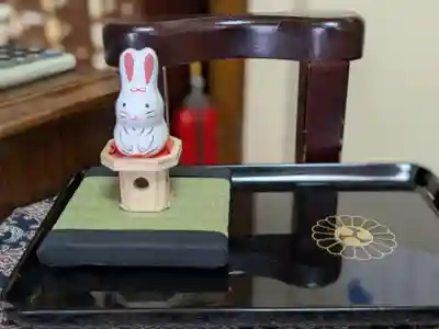 彌彦神社　(伊夜日子神社)の像