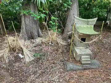 羽牛田町高龗神社の{uncategorized: "未分類", other: "その他", undefined: "問題あり", building: "その他建物", grave: "お墓", sacred_gate: "鳥居", guardian: "狛犬", statue: "像", buddha: "仏像", history: "歴史", nature: "自然", garden: "庭園", animal: "動物", pagoda: "塔", temizu: "手水舎", mountain_gate: "山門・神門", sanctuary: "本殿・本堂", subordinate: "末社・摂社", art: "芸術", scenery: "景色", jizo: "地蔵", ema: "絵馬", goshuin: "御朱印", omikuji: "おみくじ", items: "授与品その他", amulet: "お守り", goshuincho: "御朱印帳", eats: "食事", festival: "お祭り", votive_dance: "神楽", shichigosan: "七五三参", wedding: "結婚式", experience: "体験その他", initially: "初詣", around: "周辺", anti_infection: "感染症対策"}