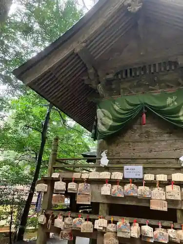 金持神社の本殿