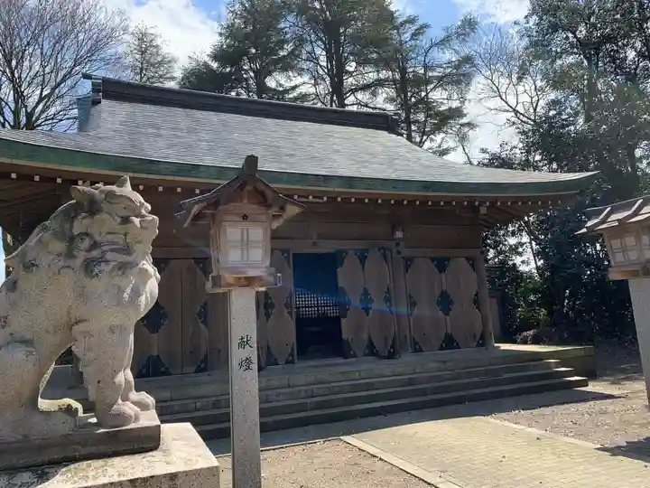 高岡市護国神社の本殿・本堂