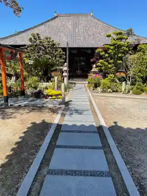 観音寺の本殿・本堂