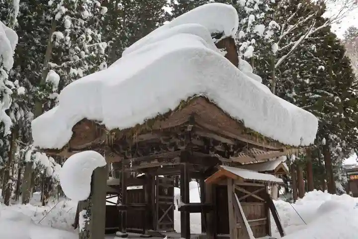 観音寺の山門・神門