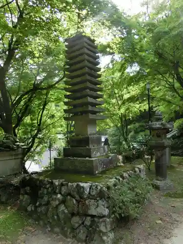 本山寺の塔