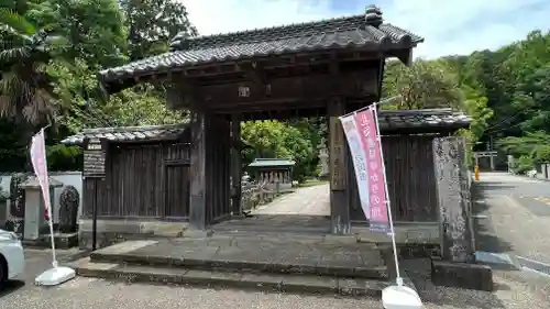 願成就院の山門・神門