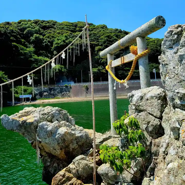 猪鼻湖神社(静岡県)