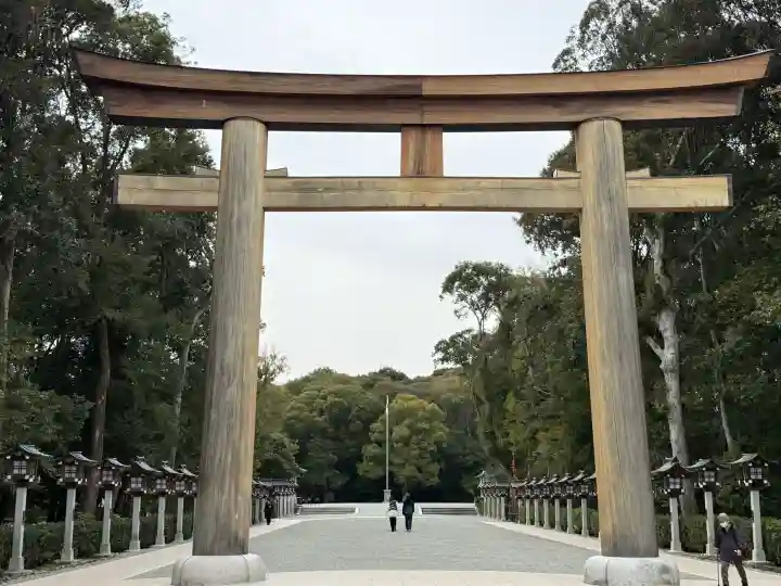橿原神宮の{uncategorized: "未分類", other: "その他", undefined: "問題あり", building: "その他建物", grave: "お墓", sacred_gate: "鳥居", guardian: "狛犬", statue: "像", buddha: "仏像", history: "歴史", nature: "自然", garden: "庭園", animal: "動物", pagoda: "塔", temizu: "手水舎", mountain_gate: "山門・神門", sanctuary: "本殿・本堂", subordinate: "末社・摂社", art: "芸術", scenery: "景色", jizo: "地蔵", ema: "絵馬", goshuin: "御朱印", omikuji: "おみくじ", items: "授与品その他", amulet: "お守り", goshuincho: "御朱印帳", eats: "食事", festival: "お祭り", votive_dance: "神楽", shichigosan: "七五三参", wedding: "結婚式", experience: "体験その他", initially: "初詣", around: "周辺", anti_infection: "感染症対策"}