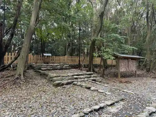 宗像大社の{uncategorized: "未分類", other: "その他", undefined: "問題あり", building: "その他建物", grave: "お墓", sacred_gate: "鳥居", guardian: "狛犬", statue: "像", buddha: "仏像", history: "歴史", nature: "自然", garden: "庭園", animal: "動物", pagoda: "塔", temizu: "手水舎", mountain_gate: "山門・神門", sanctuary: "本殿・本堂", subordinate: "末社・摂社", art: "芸術", scenery: "景色", jizo: "地蔵", ema: "絵馬", goshuin: "御朱印", omikuji: "おみくじ", items: "授与品その他", amulet: "お守り", goshuincho: "御朱印帳", eats: "食事", festival: "お祭り", votive_dance: "神楽", shichigosan: "七五三参", wedding: "結婚式", experience: "体験その他", initially: "初詣", around: "周辺", anti_infection: "感染症対策"}
