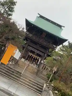 彦島八幡宮の山門・神門