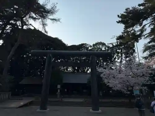 埼玉縣護國神社の{uncategorized: "未分類", other: "その他", undefined: "問題あり", building: "その他建物", grave: "お墓", sacred_gate: "鳥居", guardian: "狛犬", statue: "像", buddha: "仏像", history: "歴史", nature: "自然", garden: "庭園", animal: "動物", pagoda: "塔", temizu: "手水舎", mountain_gate: "山門・神門", sanctuary: "本殿・本堂", subordinate: "末社・摂社", art: "芸術", scenery: "景色", jizo: "地蔵", ema: "絵馬", goshuin: "御朱印", omikuji: "おみくじ", items: "授与品その他", amulet: "お守り", goshuincho: "御朱印帳", eats: "食事", festival: "お祭り", votive_dance: "神楽", shichigosan: "七五三参", wedding: "結婚式", experience: "体験その他", initially: "初詣", around: "周辺", anti_infection: "感染症対策"}